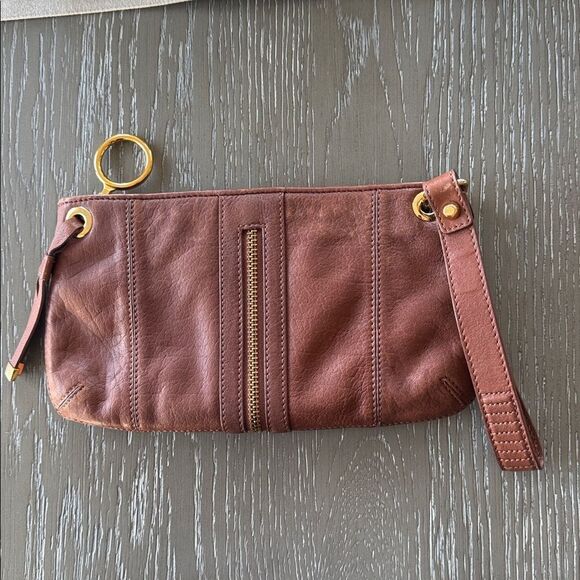 Via Spiga Chic Brown Leather Clutch Wristlet Gold-Tone Accents Zipper Closure - Picture 3 of 10